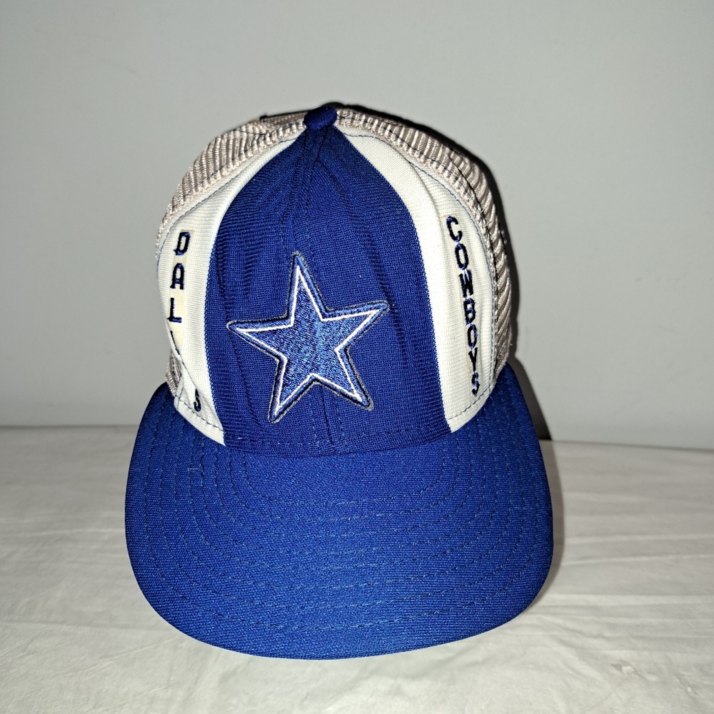 Vintage NFL Dallas Cowboys football mesh snapback